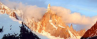 Cerro Torre bei Sonnenaufgang